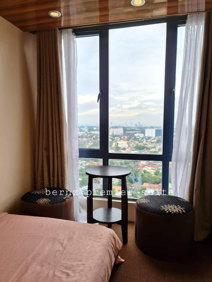 Congressional Town Center Aparthotel Manila Exterior foto
