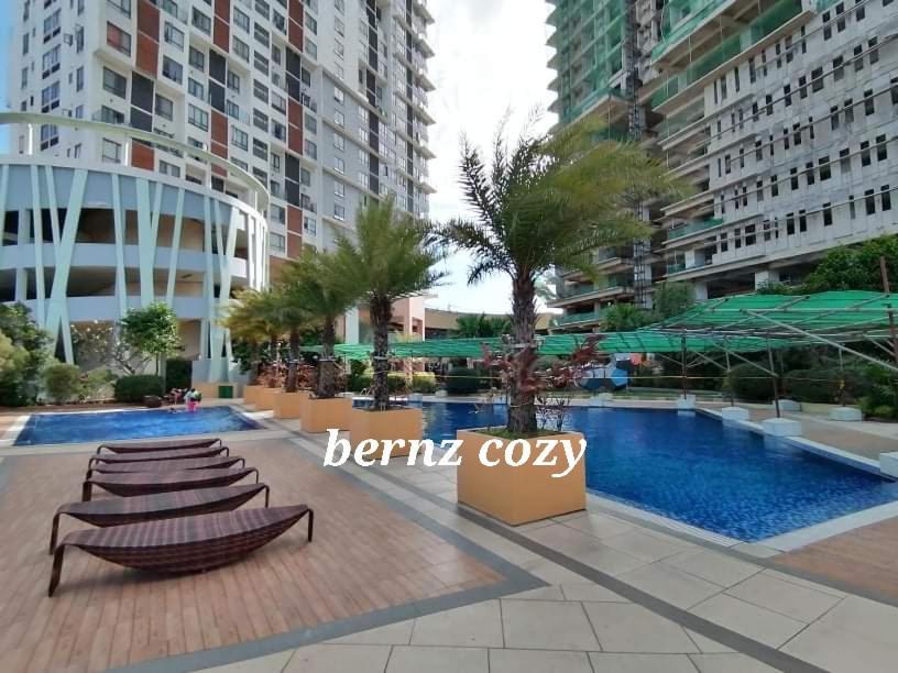 Congressional Town Center Aparthotel Manila Exterior foto