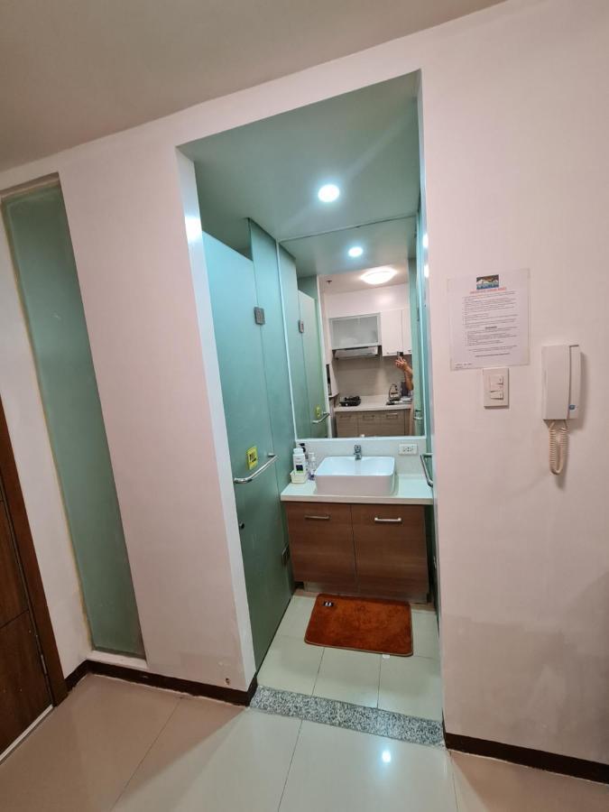 Congressional Town Center Aparthotel Manila Exterior foto
